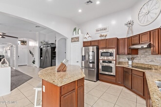 10355 W Wood St in Tolleson, AZ - Building Photo - Building Photo