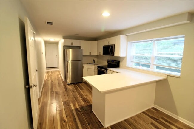 2731 W St Georges Ct in Chicago, IL - Building Photo - Building Photo