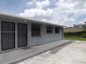 13315 Alexandria Dr in Opa Locka, FL - Building Photo - Building Photo