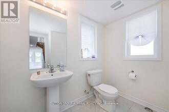 17 Lana Cir in Wasaga Beach, ON - Building Photo - Building Photo