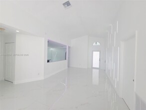 4490 SW 19th St in West Park, FL - Building Photo - Building Photo