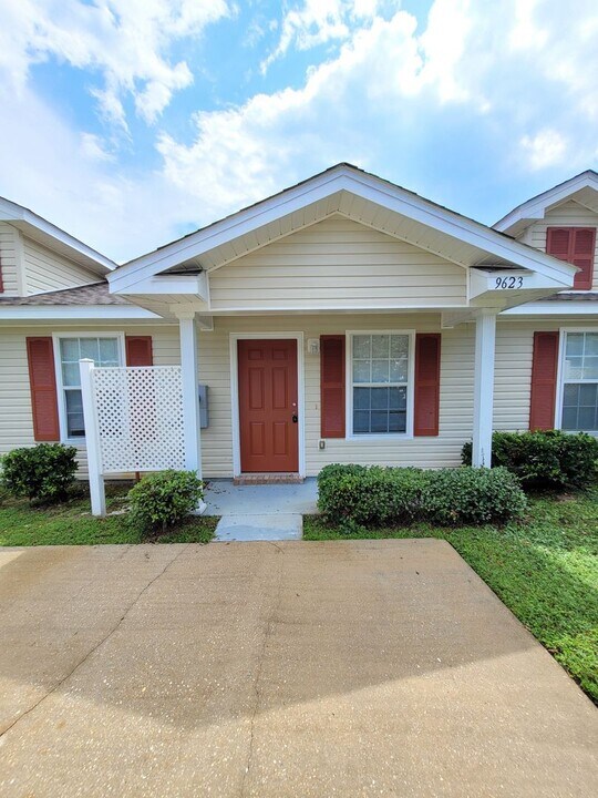 9623 Cobblebrook Dr in Pensacola, FL - Building Photo