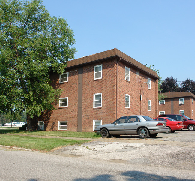 Park Place Apartments in Warren, OH - Foto de edificio - Building Photo