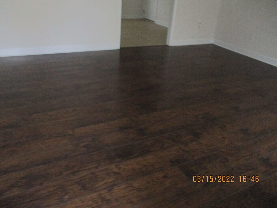 211 Robertson Dr in Leesburg, GA - Building Photo