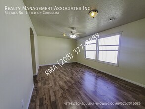 17659 Monarch Way in Nampa, ID - Building Photo - Building Photo