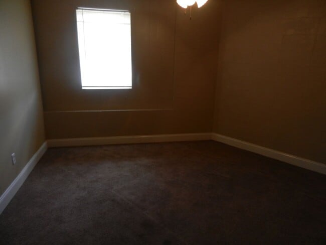 property at 1401 Military Hwy
