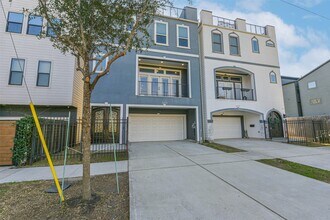 2422 Hadley St in Houston, TX - Building Photo - Building Photo