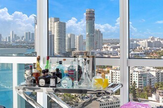 100 South Pointe Dr in Miami Beach, FL - Building Photo - Building Photo