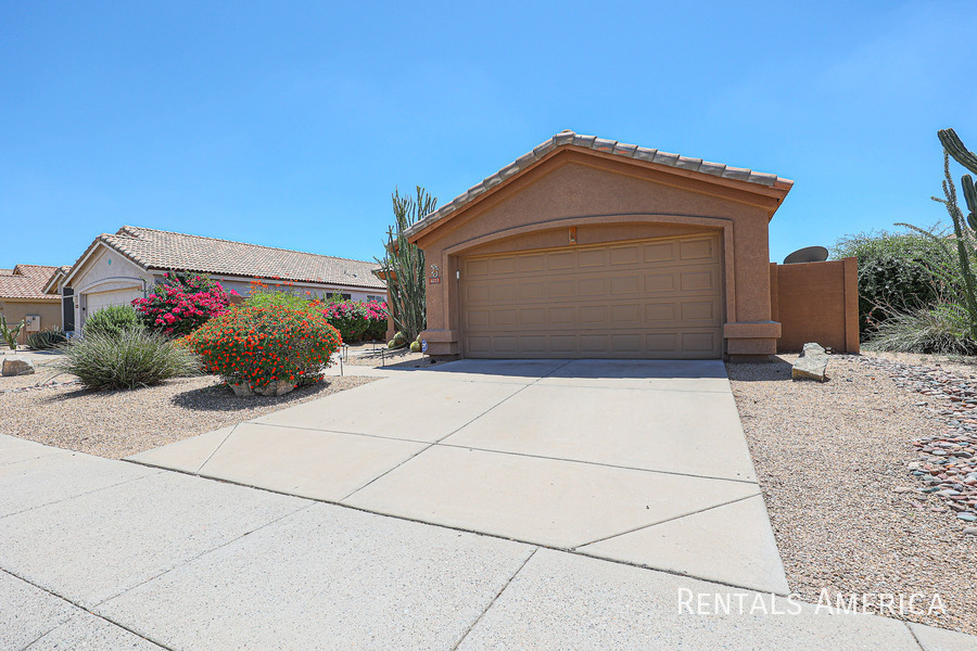 4223 E Creosote Dr in Cave Creek, AZ - Building Photo