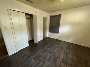609 Upper Darby Rd in Jackson, MS - Building Photo - Building Photo