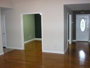 1002 Angelica St in Bowling Green, KY - Building Photo - Building Photo