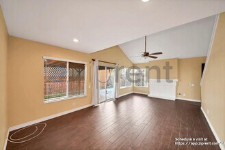 16285 Barbee St in Fontana, CA - Foto de edificio - Building Photo