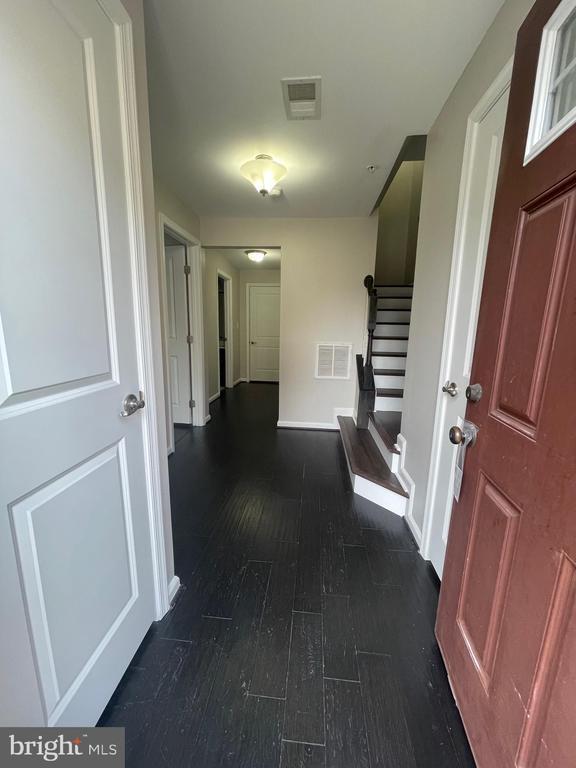 8110 S Channel Dr in Greenbelt, MD - Building Photo - Building Photo