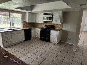 3406 Foxford Trail in Arlington, TX - Building Photo - Building Photo