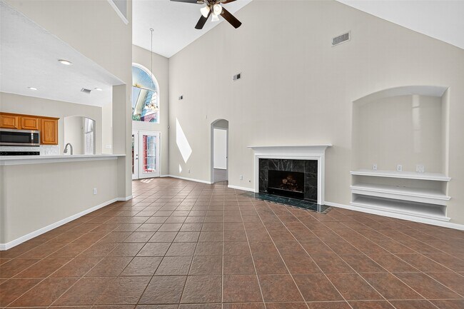 15618 Edgemere Ct in Sugar Land, TX - Building Photo - Building Photo