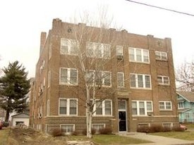 2900-2902 Cottage Grove Ave Apartments