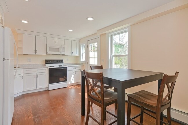 12 Community Way in Foxboro, MA - Building Photo - Building Photo