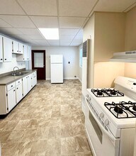 1805 4th Ave in Watervliet, NY - Building Photo - Building Photo