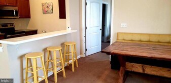 2 S 3rd St in Oxford, PA - Building Photo