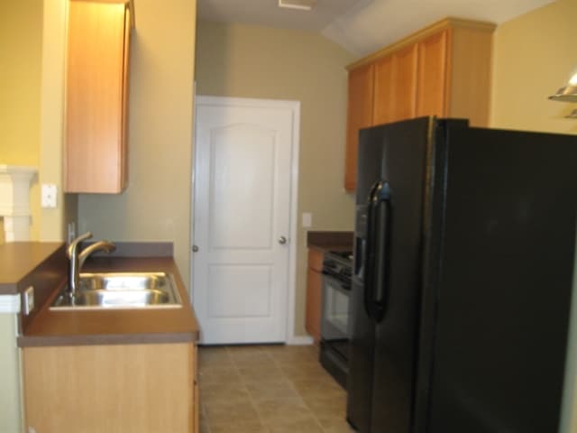 202 Splintered Arrow Dr in La Marque, TX - Building Photo - Building Photo