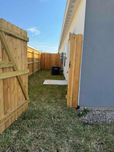 4217 La Vista Ave in McAllen, TX - Building Photo - Building Photo