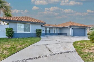 6311 NE 20th Way in Fort Lauderdale, FL - Building Photo - Building Photo