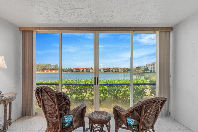 4444 NE Ocean Blvd in Jensen Beach, FL - Building Photo - Building Photo