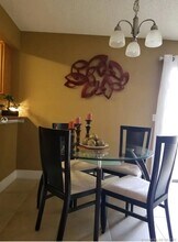 1541 Balfour Point Dr-Unit -H in Royal Palm Beach, FL - Foto de edificio - Building Photo