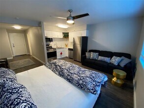 3503 Harmon Ave in Austin, TX - Building Photo - Building Photo