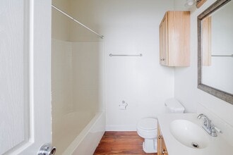4802 Banks St in New Orleans, LA - Building Photo - Building Photo