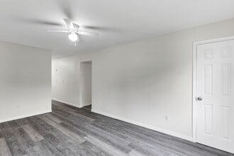 751 Bellevue Ave in Daytona Beach, FL - Building Photo - Building Photo