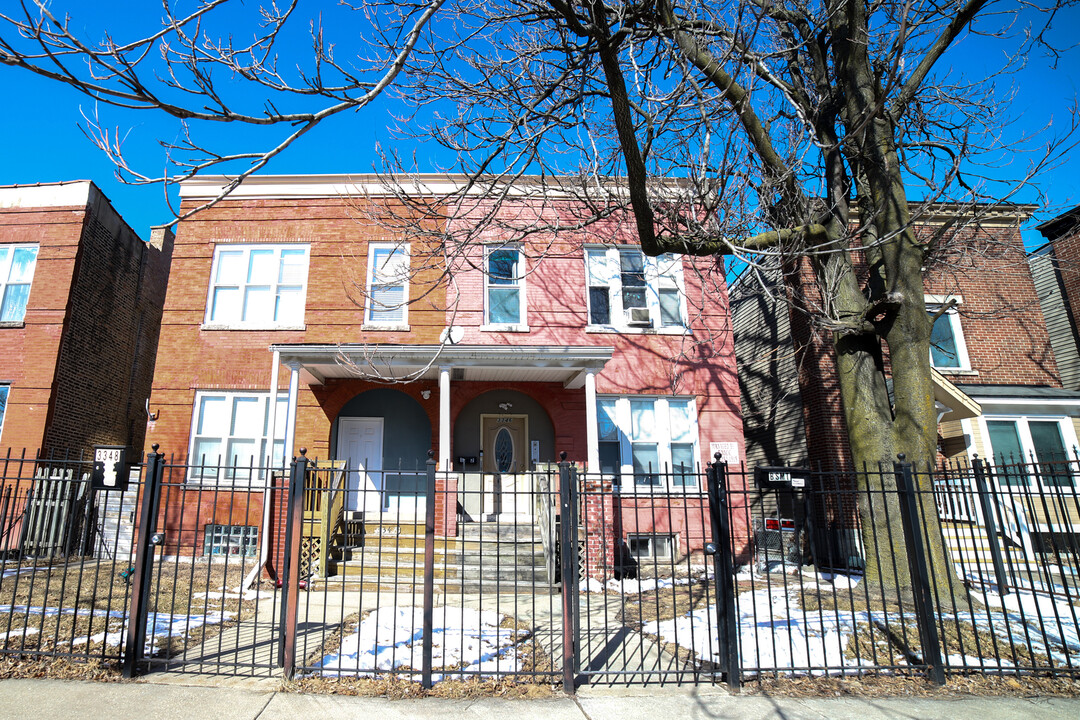 3348 W Le Moyne St in Chicago, IL - Foto de edificio