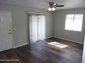 1050 N Fiske Blvd in Cocoa, FL - Building Photo - Building Photo