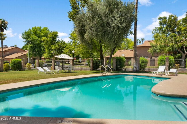 property at 1253 N Granite Reef Rd