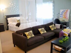 1707 Pacific Coast Hwy, Unit 124B in Hermosa Beach, CA - Building Photo - Building Photo