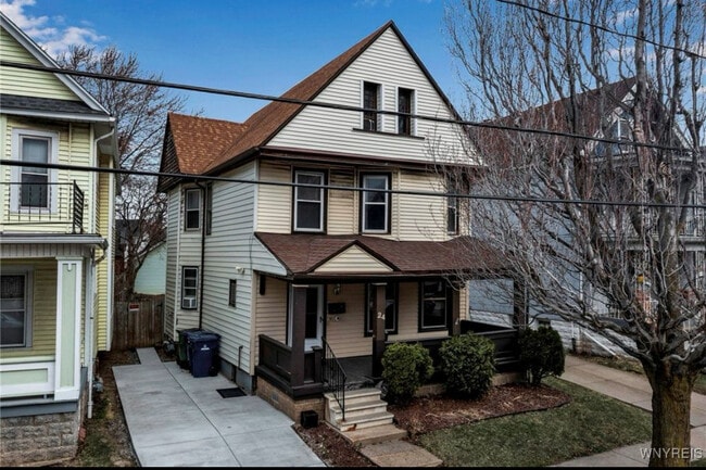 24 Briggs Ave, Unit 1