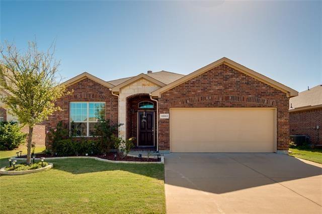 11053 Hawks Landing Rd in Haslet, TX - Building Photo