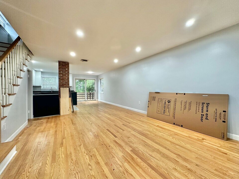 652 Prospect St in New Haven, CT - Building Photo