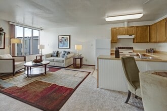 Alpine in Anchorage, AK - Building Photo - Building Photo