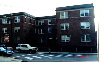 92-96 Rice St in Cambridge, MA - Building Photo