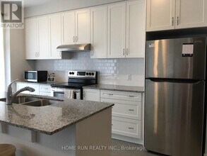 86 Kindred Row in Ottawa, ON - Building Photo - Building Photo