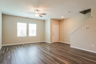 547 Landing View Dr in Wendell, NC - Building Photo - Building Photo