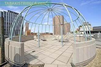 295 Greenwich St in New York, NY - Building Photo - Building Photo