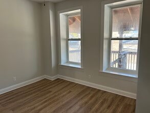 137 S Batavia Ave in Batavia, IL - Building Photo - Building Photo