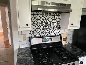 4187 Hyacinth Ave in Baton Rouge, LA - Foto de edificio - Building Photo