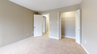 1141 Beacon St, Unit 224 in Brookline, MA - Building Photo