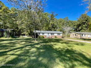3804 Brandywine Dr in New Bern, NC - Building Photo - Building Photo