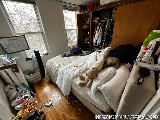 205 Hillside St-Unit -1 in Boston, MA - Building Photo - Building Photo