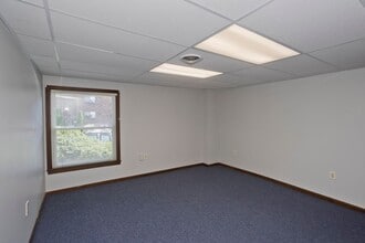 43-45 Broad St in Westfield, MA - Foto de edificio - Building Photo