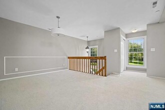 11 Cliff Dr, Unit 299 in Englewood, NJ - Building Photo - Building Photo